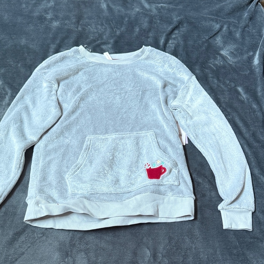Light Gray Crew Neck Sweater with Pocket